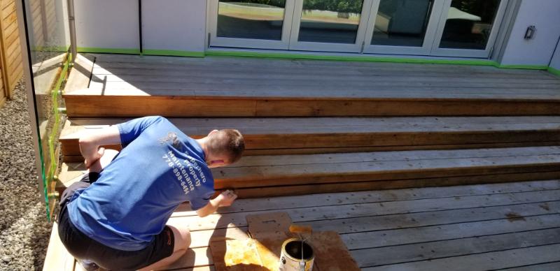 Deck and Fence Staining and Sealing Vancouver